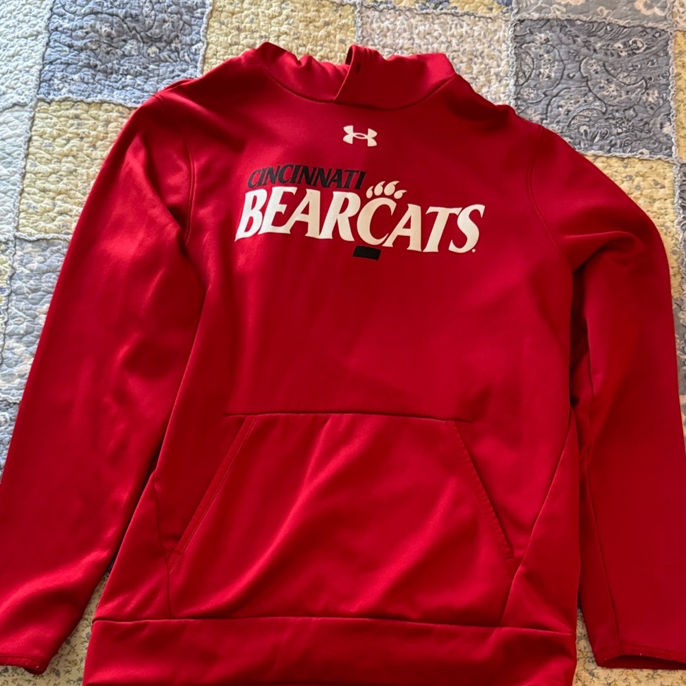 Under Armour Red Cincinnati Bearcats Pullover Hoodie